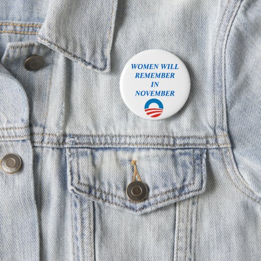 OBAMA, VROUWEN ZULLEN IN NOVEMBER BUTTON HERINNERE (In situ)