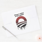 OBAMA'S CHILLIN' AND OIL IS SPILLIN' RONDE STICKER (Envelop)