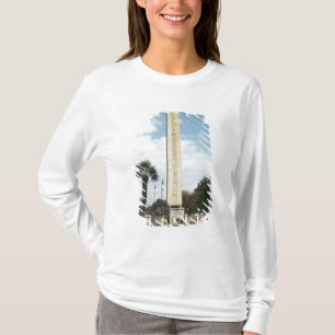Obelisk van Theodosius I, met een Romeinse basis T-shirt