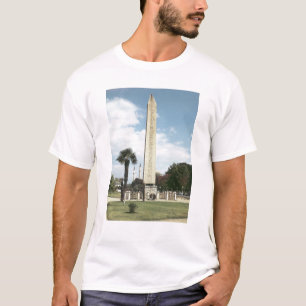 Obelisk van Theodosius I, met een Romeinse basis T-shirt