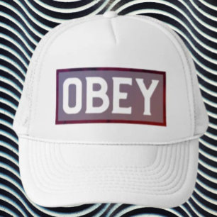 OBEY Typography Trucker Hoed – Bold Streetwear Pet