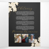 Obituary Viering van het Leven Foto Witte Bloemen Drieluik Uitnodiging (Binnenkant midden)