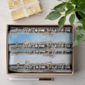 Oboes die tegen de blauwe achtergrond van de hemel tissuepapier (Geschenk)