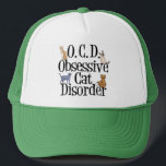Obsessieve-Cat-stoornis Trucker Pet<br><div class="desc">Ik hou van mijn katten. Ik heb OCD,  obsessieve kat stoornis. Een grappig kitten pet dat een geweldig cadeau zou zijn voor iemand die van schattige kittens houdt. De verschillende kattenrassen kruipen op de letters van dit  pet.</div>