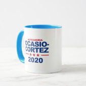 Ocasio-Cortez 2020 Mok (Voorkant links)