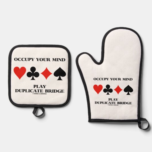 Occupy Your Mind Play Duplicate Bridge Card Suits Ovenwant & Pannenlap Set (Voorkant)