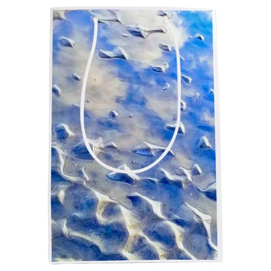 Oceaan en hemelsblauw reflecties medium cadeauzakje (Voorkant)