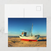 Oceaanboot op het zandstrand briefkaart (Voorkant / Achterkant)