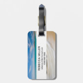 Oceaangetij kolkt op het strand bagagelabel (Achterkant verticaal)