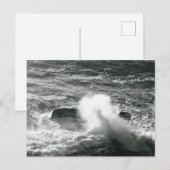 Oceaangolf die een brede vlakke rots in Oregon raa Feestdagenkaart (Voorkant / Achterkant)