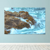 Oceaangolven kruipen op Rocky Shore Canvas Afdruk (Insitu (Houten vloer))