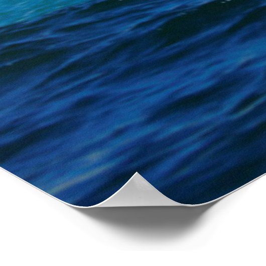 oceaangolven op zandstrand onder blauwe hemel poster (Hoek)