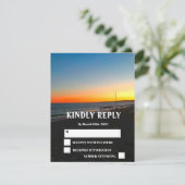 Ocean Beach Tropical Coastal Sunset Wedding RSVP (Staand voorkant)
