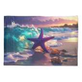 Ocean beach with violet starfish kussensloop (Achterkant)