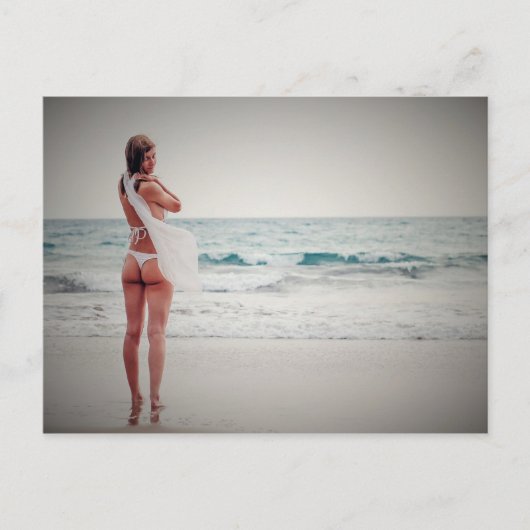 Ocean Bikini Jonge Vrouw Vakantie Zomer Thong Feestdagenkaart (Voorkant)