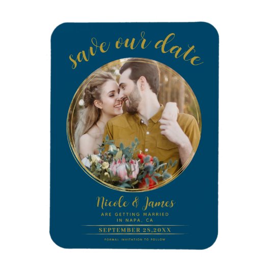 Ocean Blue & Gold Moderne Ronde Foto Save the Date Magneet (Verticaal)