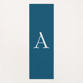 Ocean Blue Plain Elegant Modern Monogram Initiaal Yogamat (Voorkant)