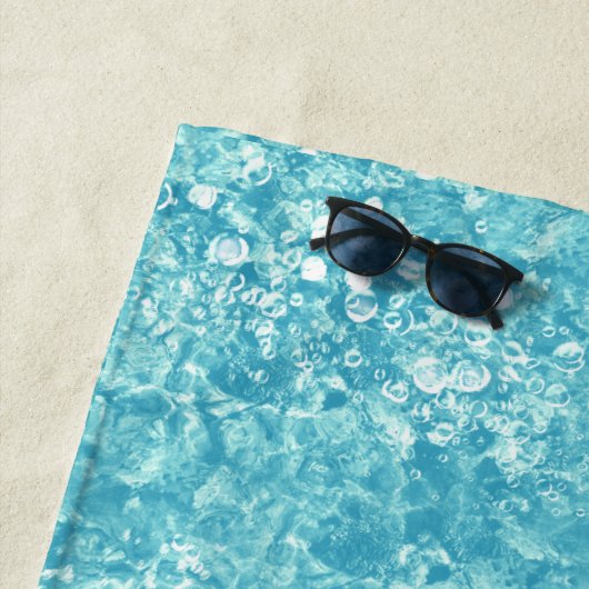 Ocean Bubbles and Currents, Blue Beach Towel Strandlaken (In situ)