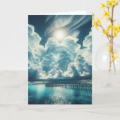 Ocean, Dock en Fluffy Clouds Denken aan jou Kaart (Gele Bloem)