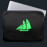 Ocean Glow_Green-on-Black Clipper Ship Laptop Sleeve<br><div class="desc">Als u zich creatief voelt, kunt u de grootte, de positie, de kleur, en zelfs het aantal schepen van de Klem, samen met de achtergrondkleur veranderen. Klik op Aanpassen en ga weg!</div>