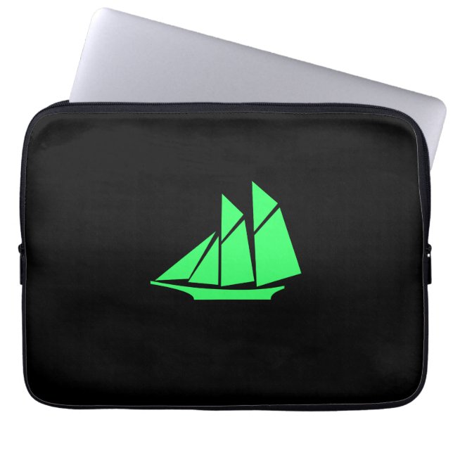 Ocean Glow_Green-on-Black Clipper Ship Laptop Sleeve (Voorkant)