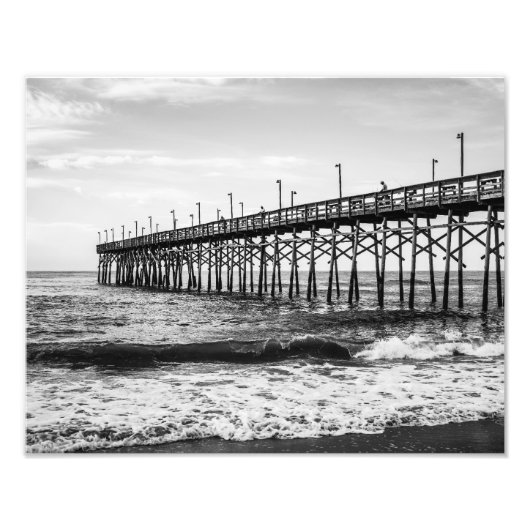 Ocean Isle Vist Pier Black en White Foto Afdruk (Voorkant)