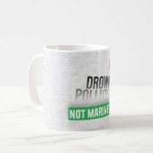 Ocean Plastic Pollution Awareness-typografie Koffiemok (Voorkant links)