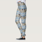 "Ocean Retreat". Een kleurrijke serene boot zeegez Leggings (Links)