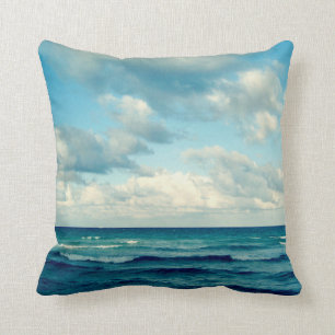 Ocean, Sky en Clouds Pillow Kussen