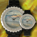Ocean Sunset 0735 Horloge<br><div class="desc">Schilderij "Ocean Sunset 0735" Collectie Wees voorzichtig kijken direct naar deze Women's Rhinestone Watch als het zou kunnen schijnen te fel. Met een armband van glazuurlegering in zwart of wit, evenals een aanpasbaar gezicht, zult u het leuk vinden om voor de tijd op uw horloge te kijken. Personaliseer op de...</div>