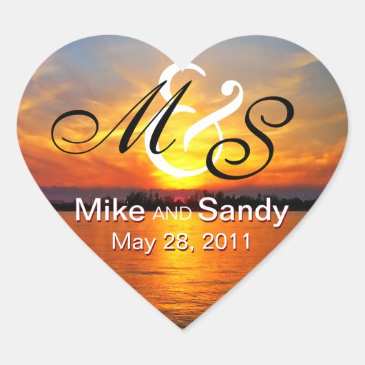 Ocean Sunset Monogram Bestemming Bruiloft Hart Sticker (Voorkant)