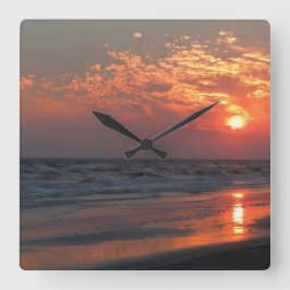 Ocean Sunset - Oak Island, NC Vierkante Klok