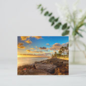 Ocean Sunset Over Rocks en Palm | O'Ahu Briefkaart (Staand voorkant)