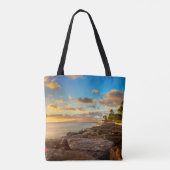 Ocean Sunset Over Rocks en Palm | O'Ahu Tote Bag (Achterkant)