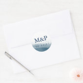 Ocean Tides Bruiloft Monogram Ronde Sticker (Envelop)
