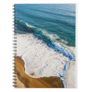 Ocean Wave Crashing on Beach Notitieboek