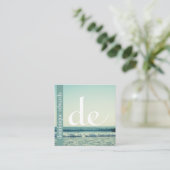 Ocean Wave QR Professioneel Monogram Wit Vierkante Visitekaartje (Staand voorkant)