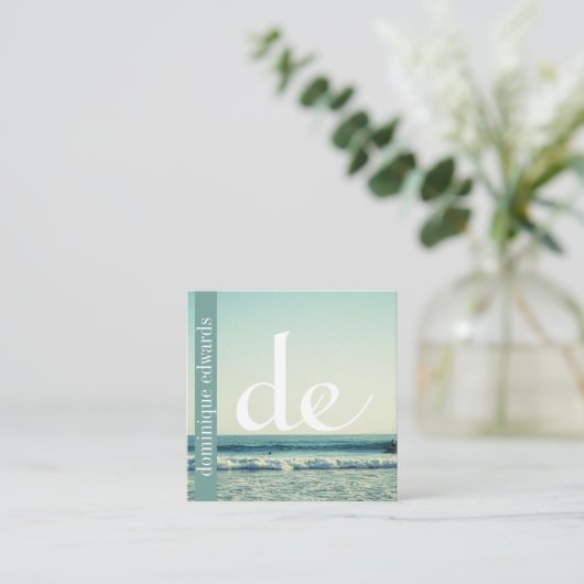 Ocean Wave QR Professioneel Monogram Wit Vierkante Visitekaartje (Staand voorkant)