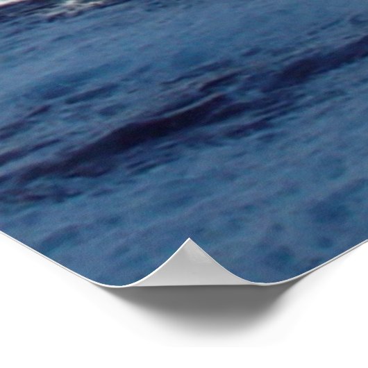 Ocean Waves en White Fluffy Clouds Poster (Hoek)