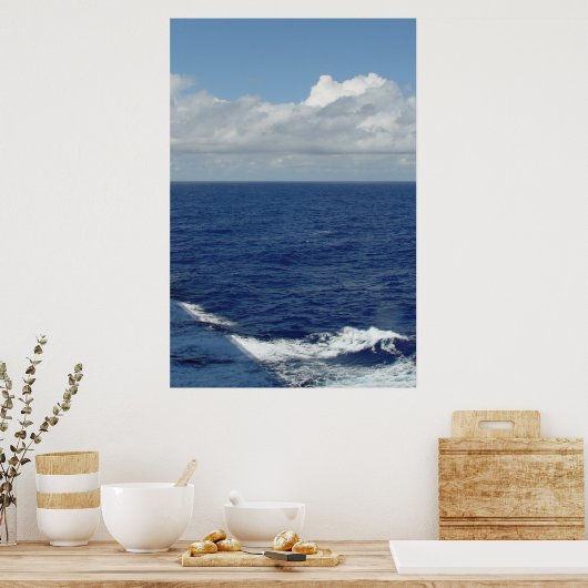 Ocean Waves en White Fluffy Clouds Poster (Keuken)
