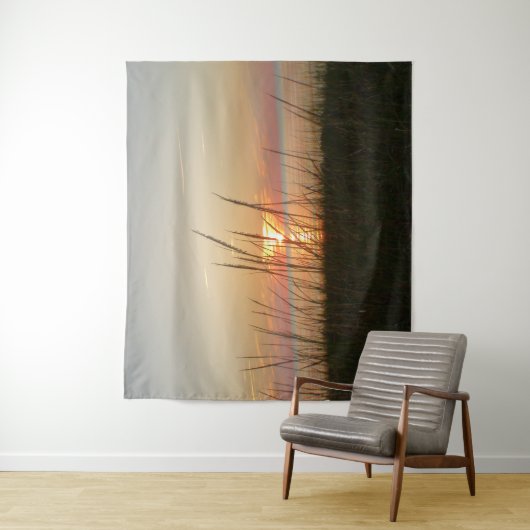 Ocean Weeds Blowing In The Wind Sunset Tapestry Wandkleed (In situ)