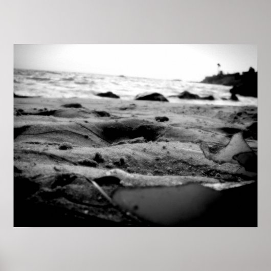 Ocean's Embrace B&W Poster (Voorkant)