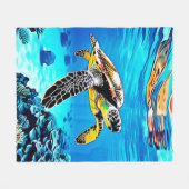 Ocean's Embrace: Zee Turtle's Journey Fleece Deken (Voorkant (Horizontaal))