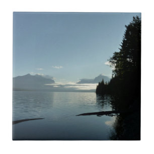 Ochtend bij Lake McDonald in Glacier National Park Tegeltje