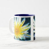 Ochtend Heldere Witte Gele Bloem op Midnight Tweekleurige Koffiemok (Voorkant links)