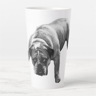 Ochtend met een waakzame bulldog latte mok