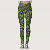 Ochtendglorie in paarse en groene leggings (Voorkant)