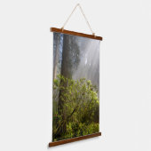 Ochtendmist op Rhododendron Hangend Wandkleed (Gebogen)