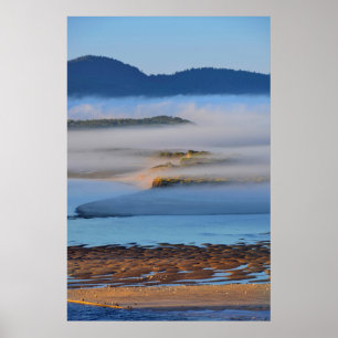 Ochtendnevel over Netarts Bay, OR Poster