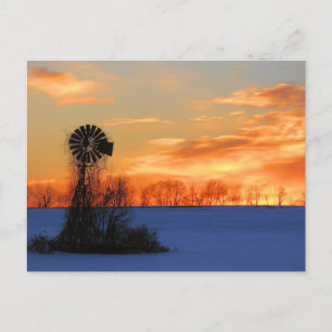 Ochtendzonsopgang met windmolen in winter ansichtk briefkaart